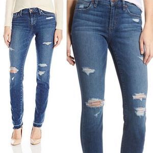 Joe’s Jeans The Cigarette Straight Ankle Jeans in Becka
